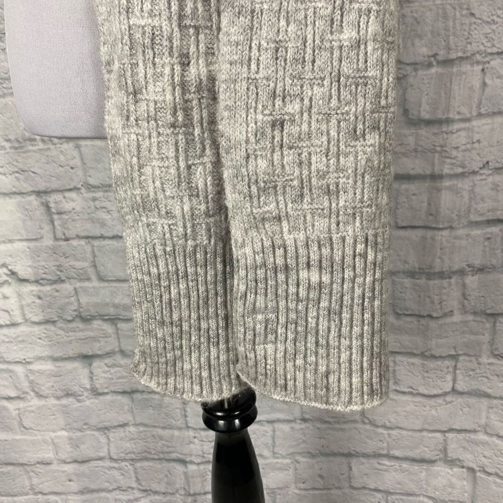 Universal Thread Ribbed Knit Grey Scarf One Size - Picture 2 of 7